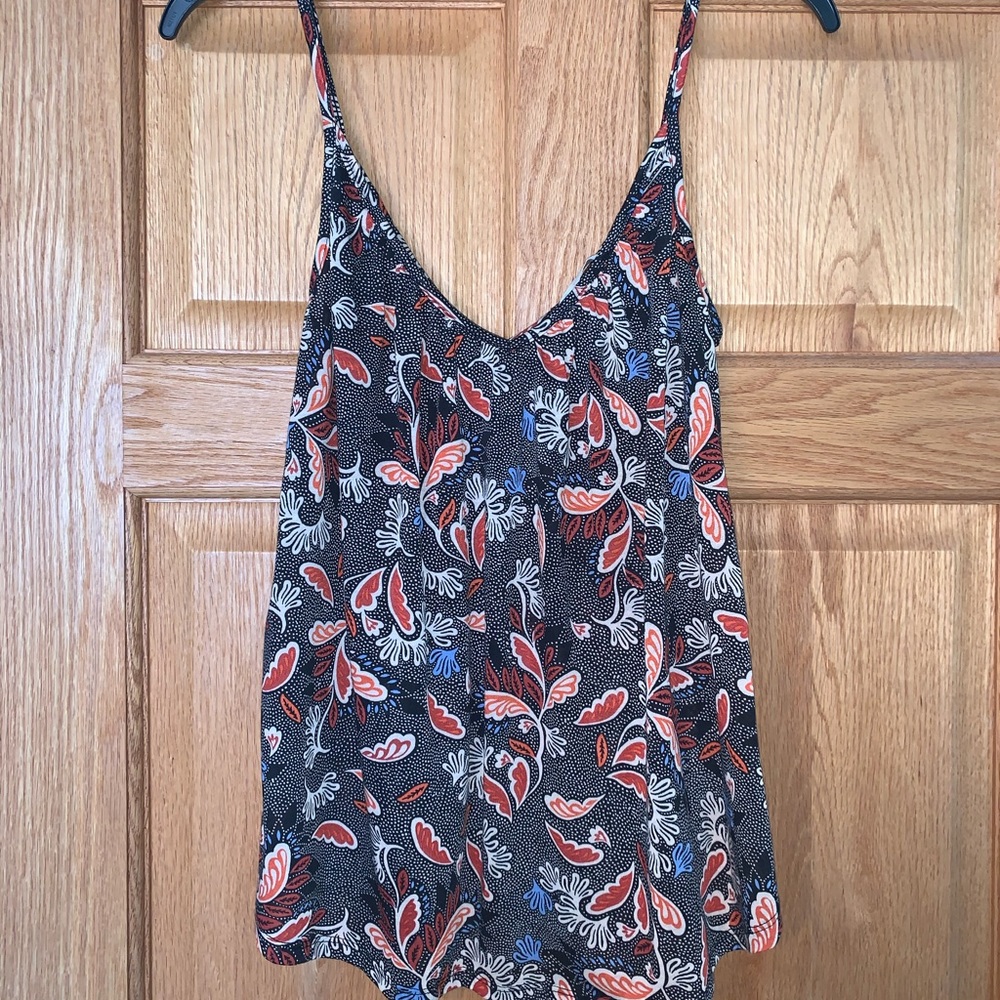 H & M Tank Top Black Pattern
